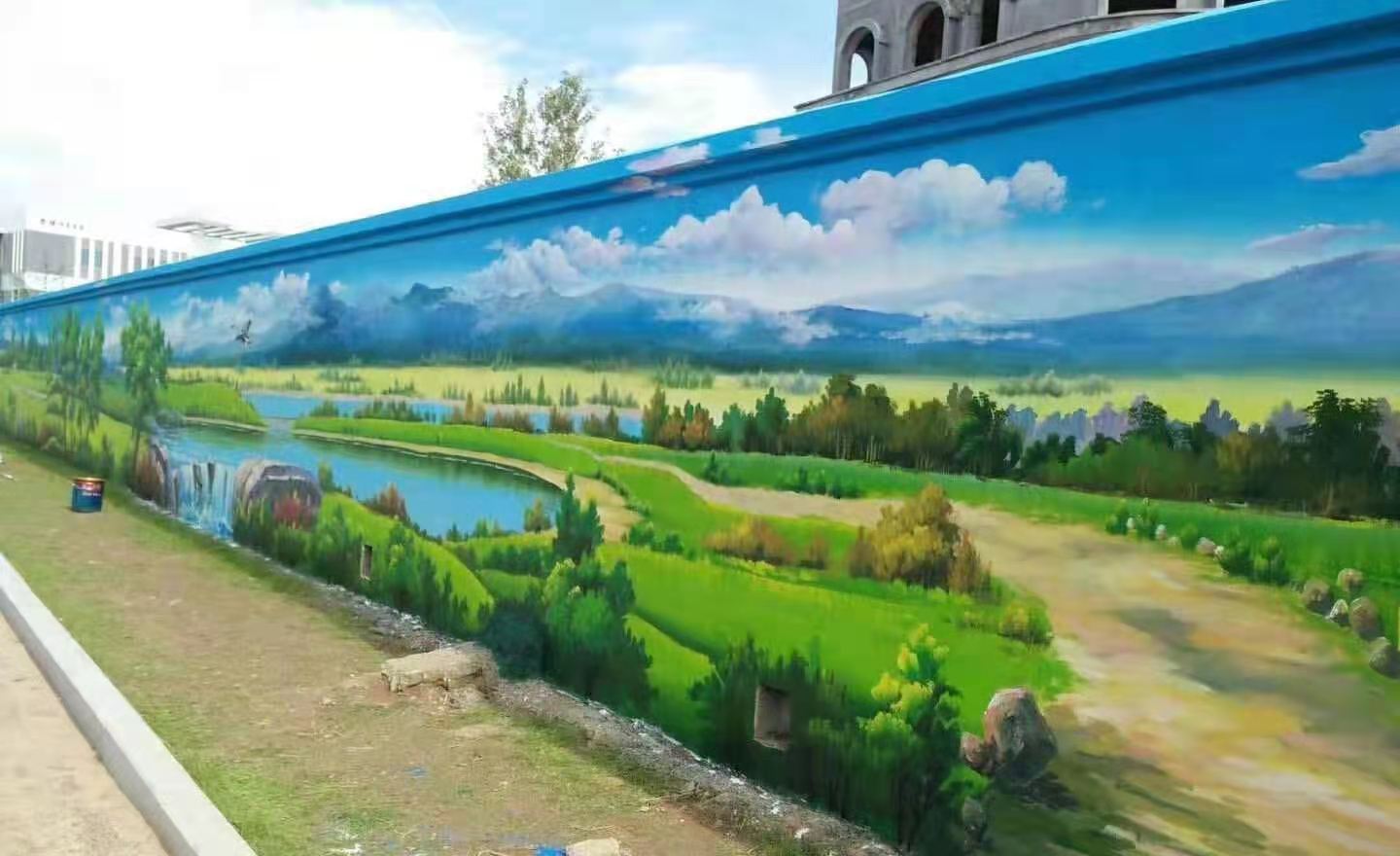 长垣县文明古城文化浓郁，采用墙体彩绘广告绘画出生动气息。