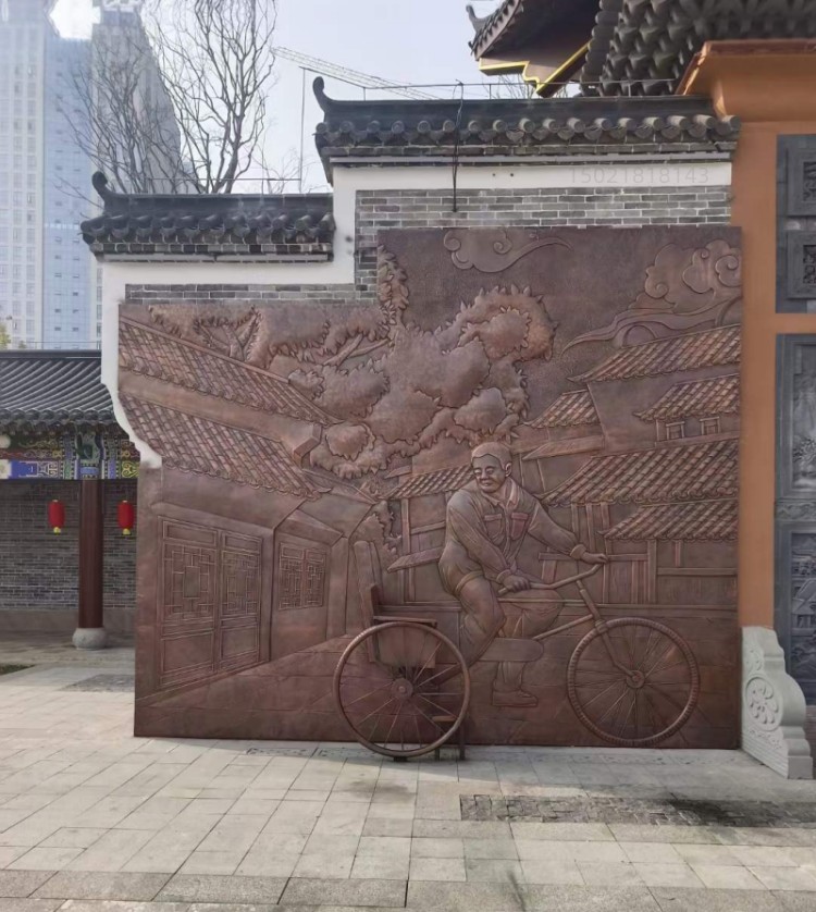 济南红铜风景人物浮雕 街头立体艺术自行车摆件