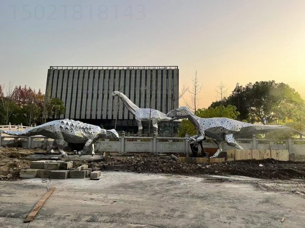 十堰恐龙不锈钢镜面雕塑 景观不锈钢雕塑 304雕塑工厂